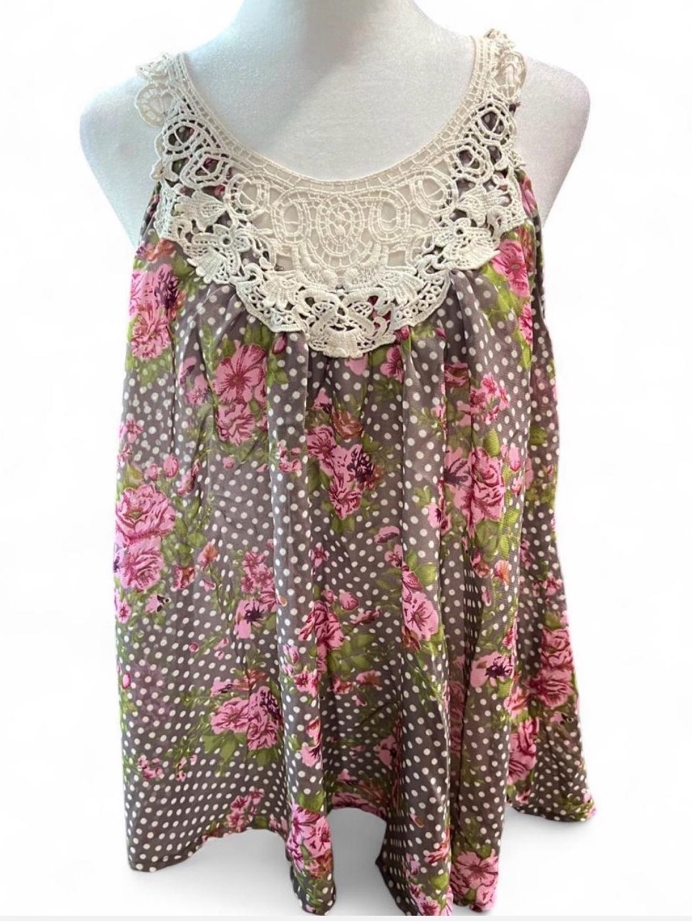 Crochet Yoke Floral Tank Top - Pink on Brown